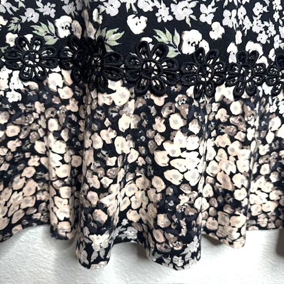 Isaac Mizrahi Live! Ditsy Floral Printed Flounce Dress w/ Lace Trim Neutral - Picture 5 of 13